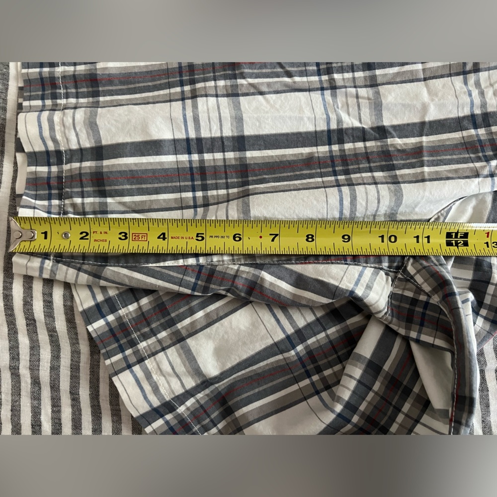 Dockers plaid men’s Shorts size 42. New with tags - Picture 3 of 5